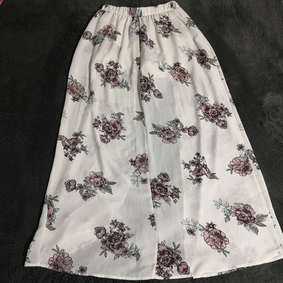 Streetwear Society Floral High-Low Chiffon Skirt - Picture 5 of 5